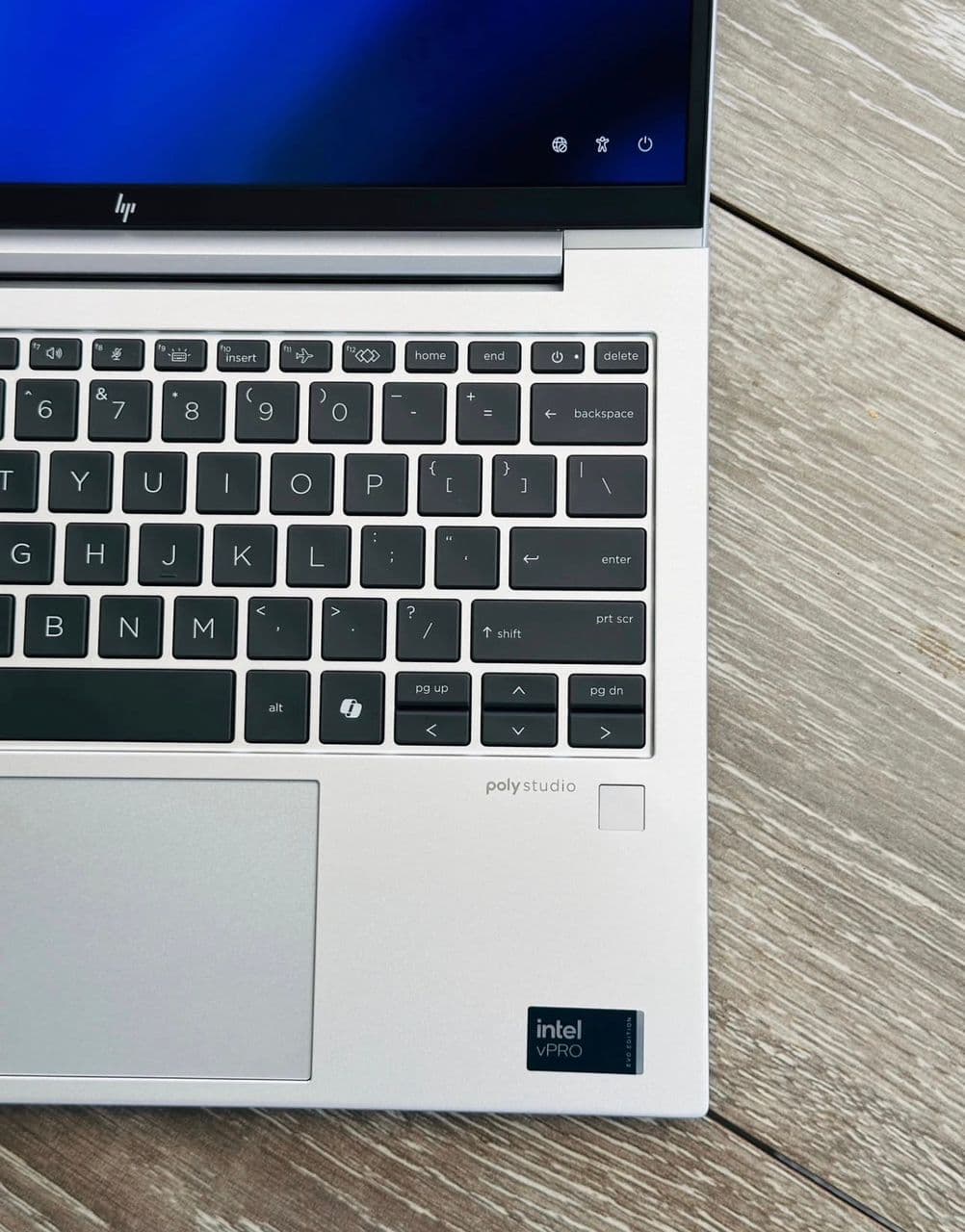 HP EliteBook 840 G10 (vPro, Poly Studio)