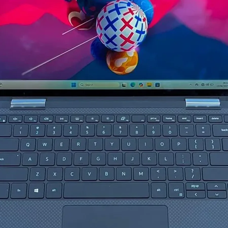 Dell XPS 13 9310 view 3