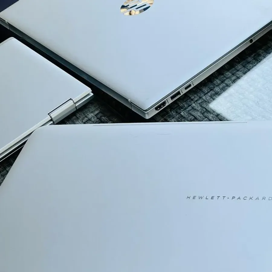 HP Pavilion x360 13 view 2