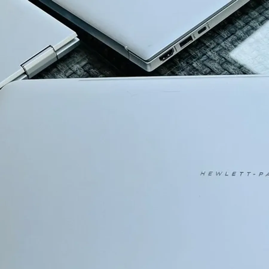 HP Pavilion x360 13 view 3