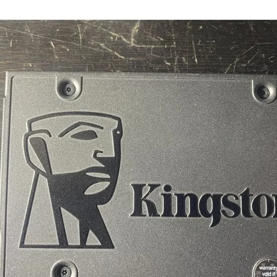 Kingston A400 240GB SSD view 2