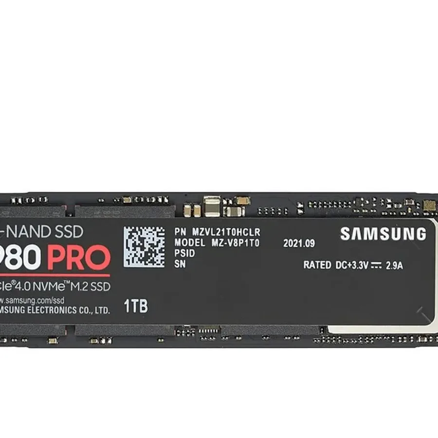 Kingston NV2 500GB NVMe SSD view 2