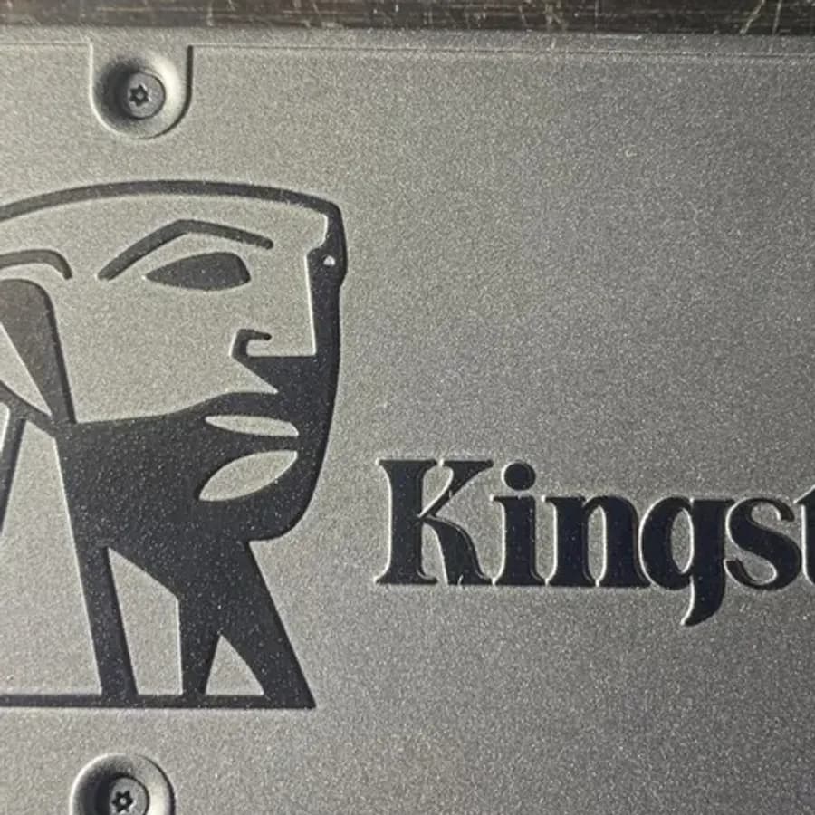 Kingston A400 480GB SSD view 3