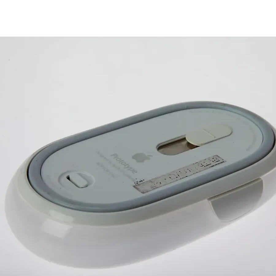 Logitech M170 Wireless Mouse view 2