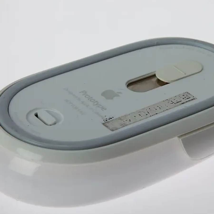 Logitech M170 Wireless Mouse view 3
