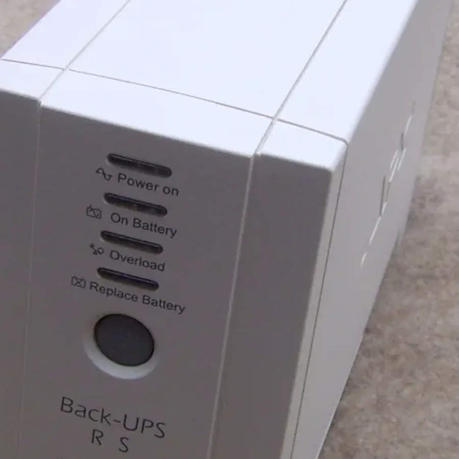 Mercury 850VA UPS view 3