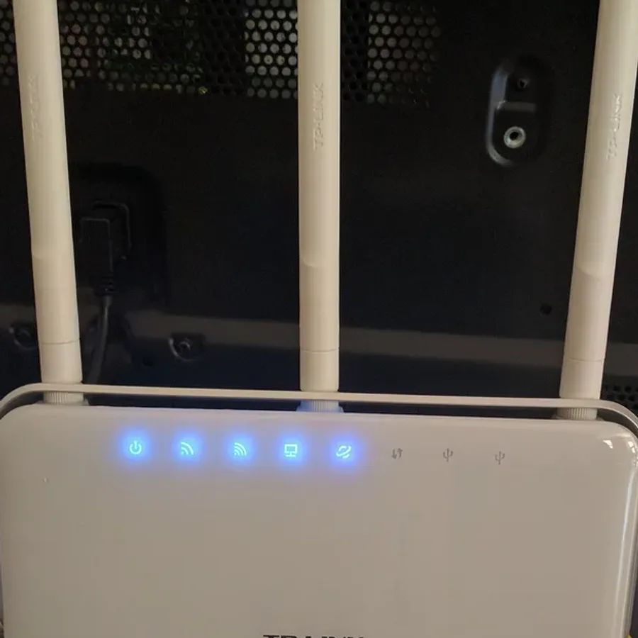 TP-Link Archer C6 Router view 2