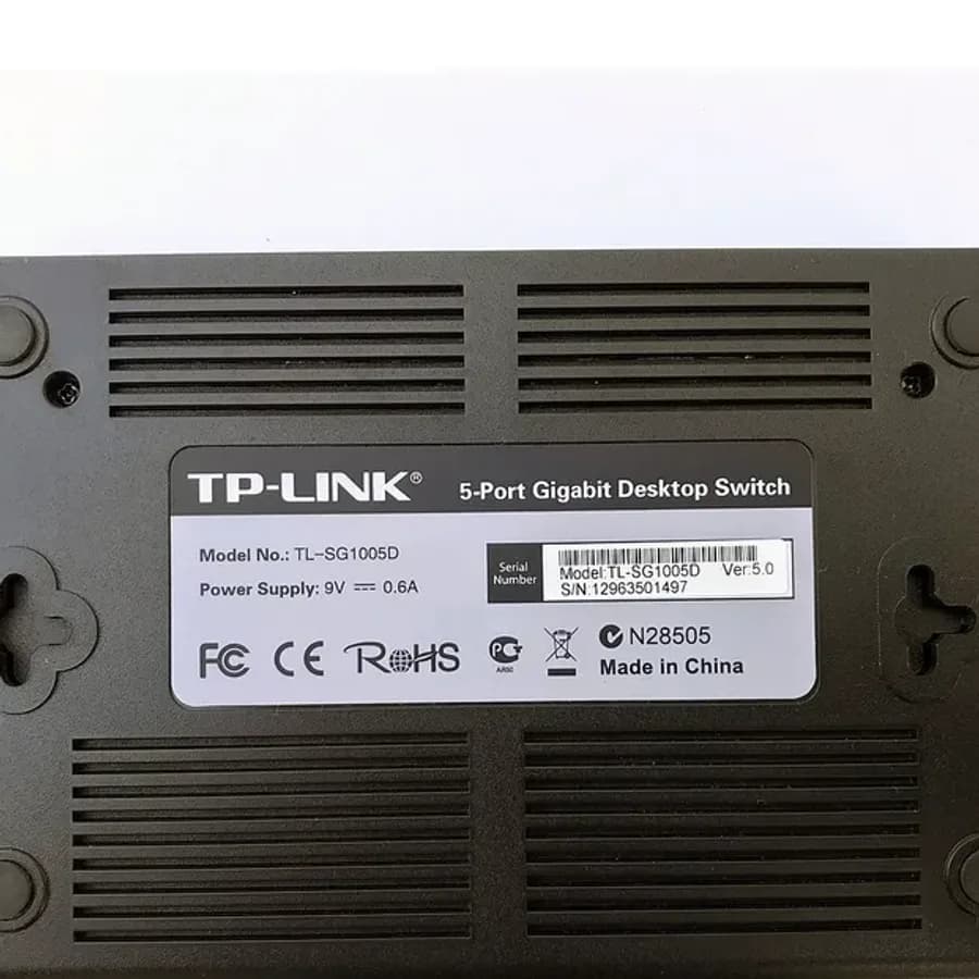 TP-Link 8-Port Gigabit Switch view 2