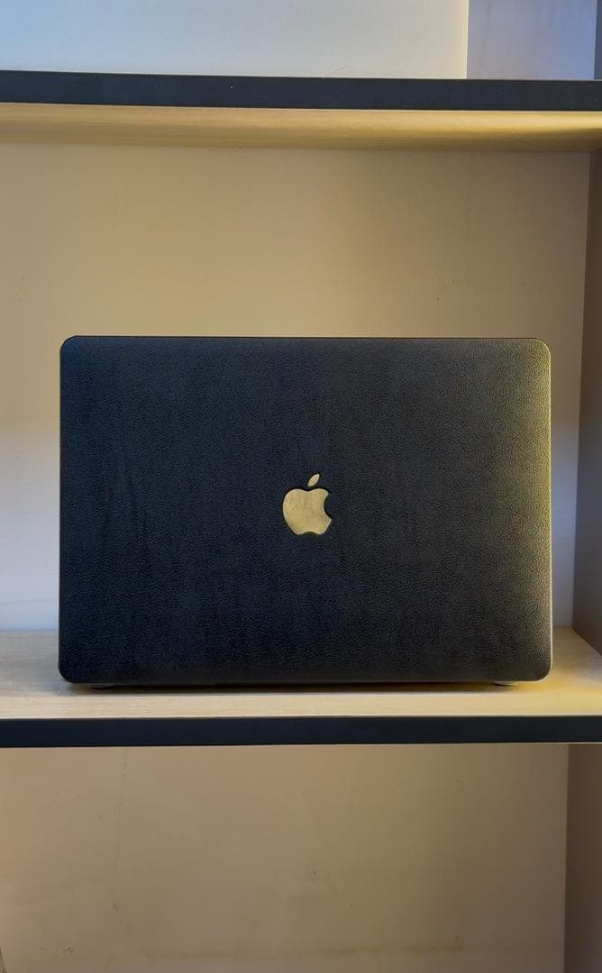 Apple MacBook Air 13" (Black Skin)