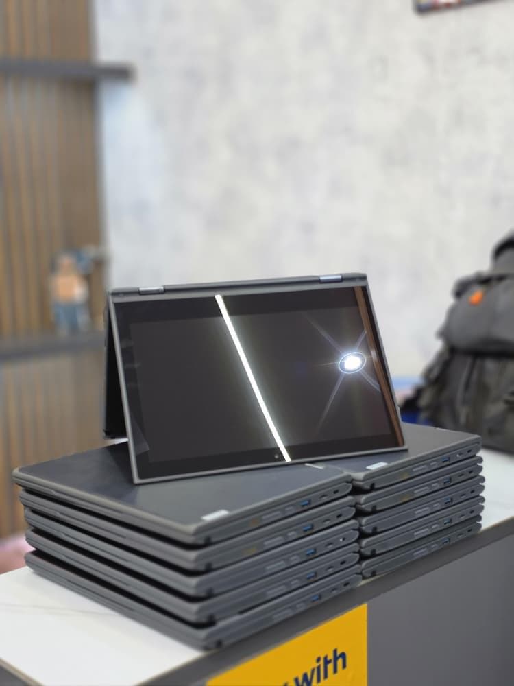 Lenovo ThinkPad Yoga X380