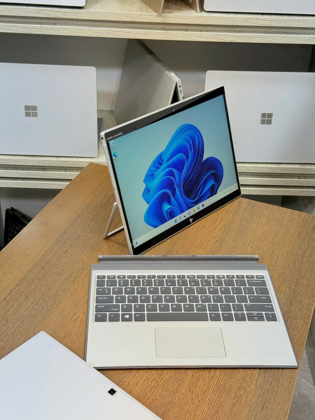 HP Elite x2 (Detachable)