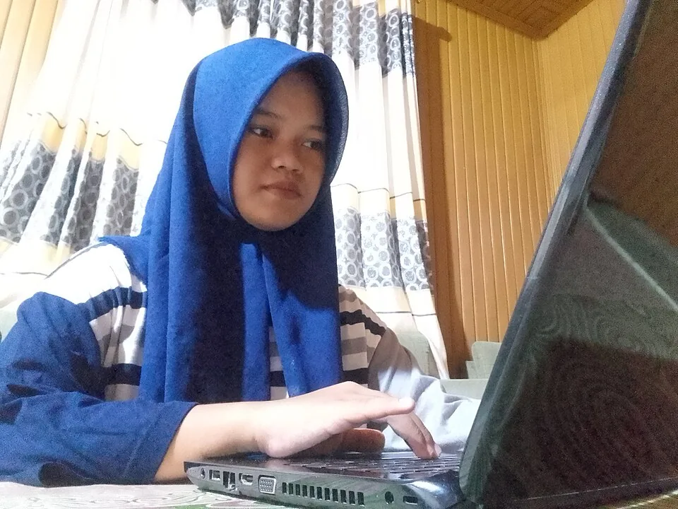 Video Editing (CapCut & Premiere Pro)