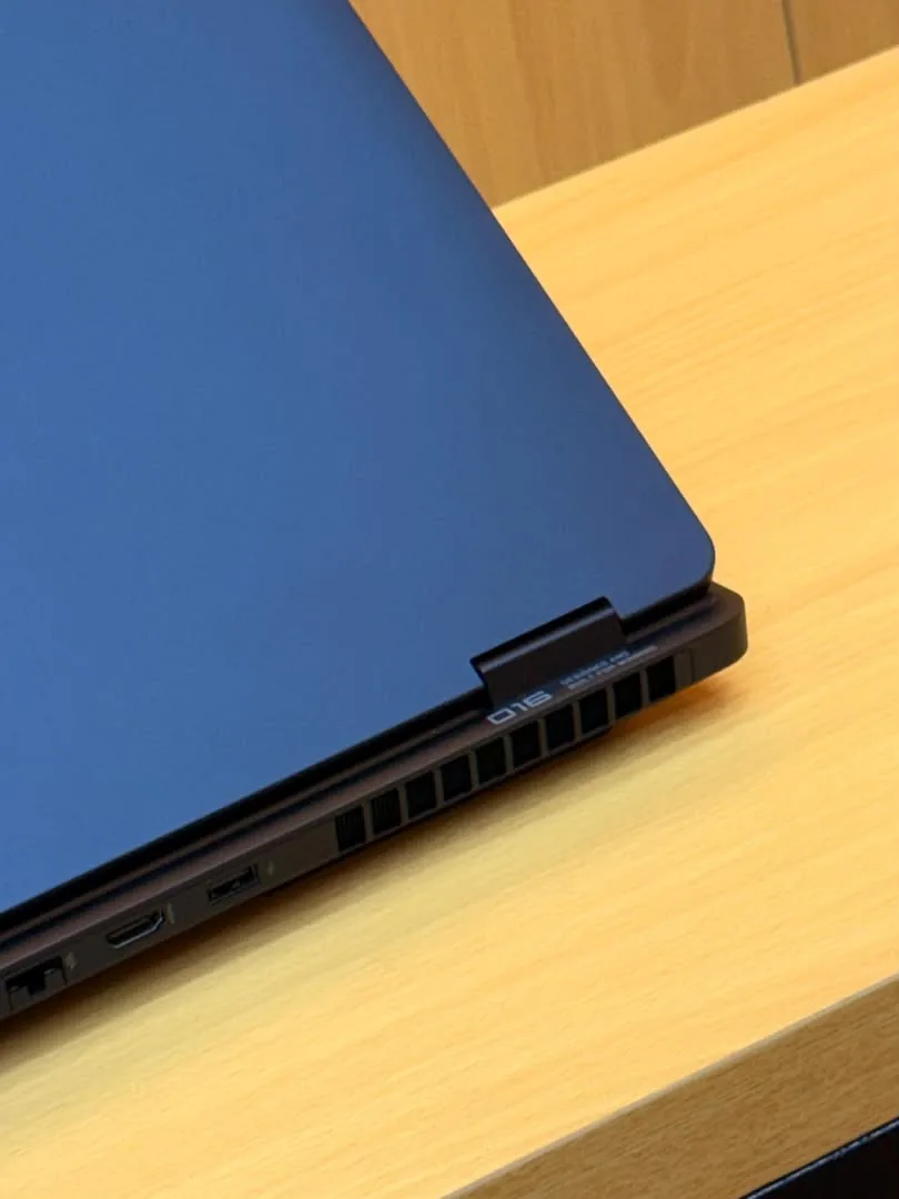 HP OMEN 16 (Gaming) view 3
